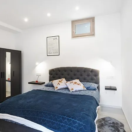 招待所 Silvana's House 阿杰罗拉