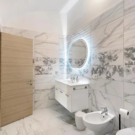 招待所 Silvana's House