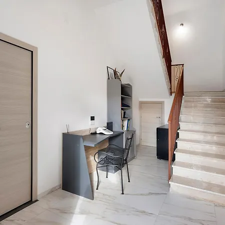 Silvana's House 招待所 阿杰罗拉