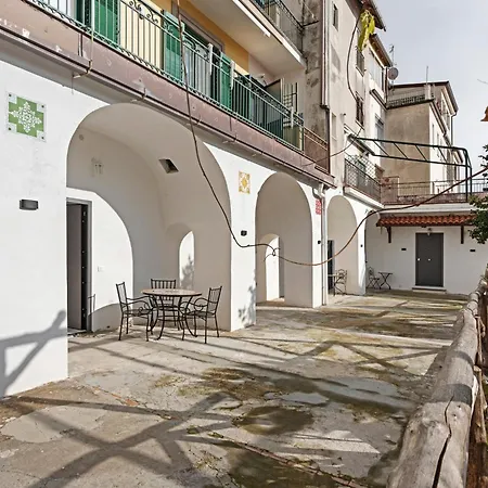 Guest house Silvana's House 3*